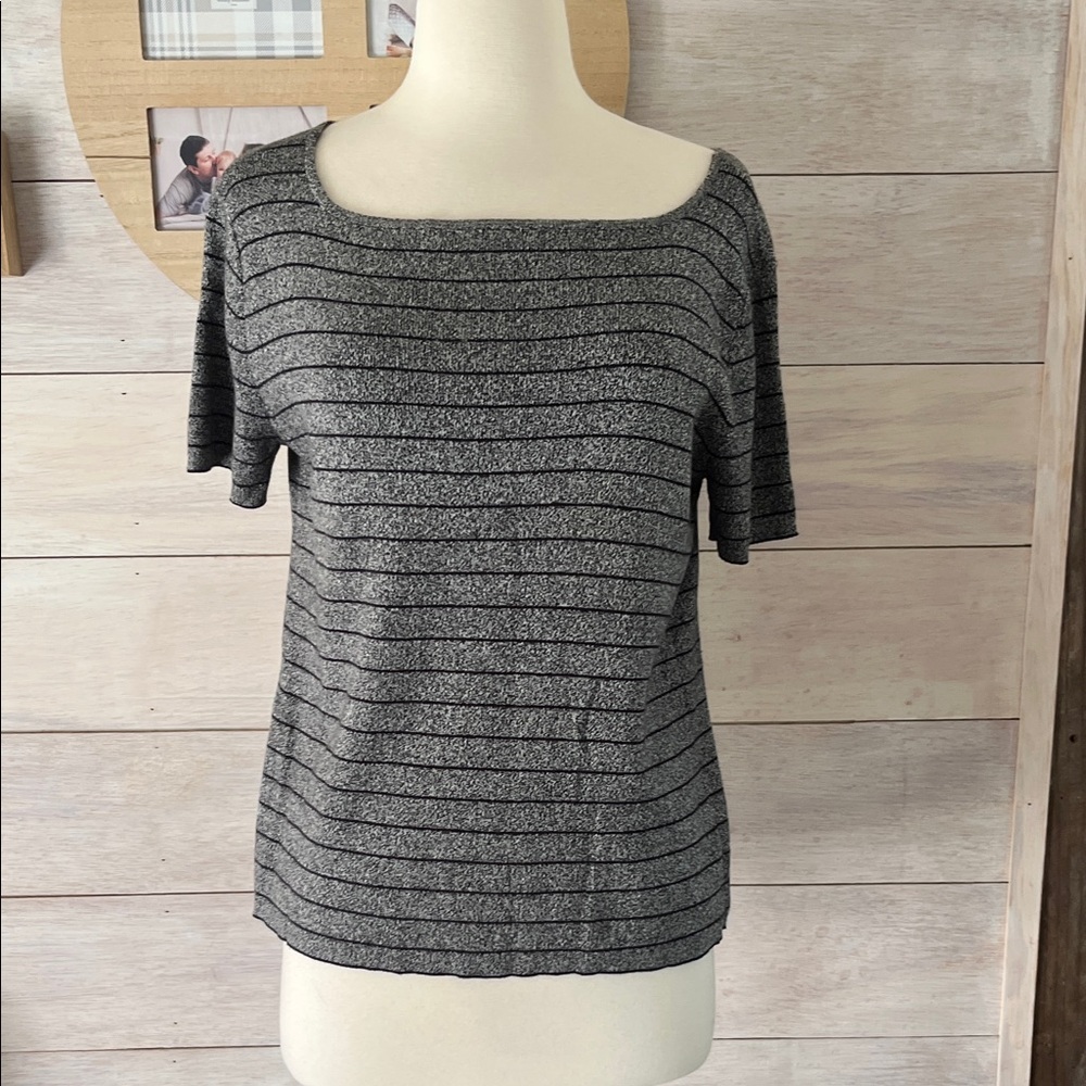 Liz Claiborne Black and Gray Striped Short Sleeve Top M